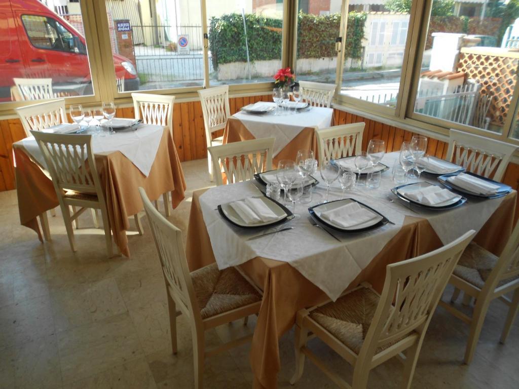 Hotel Ristorante La Terrazza Lido di Camaiore Exteriör bild